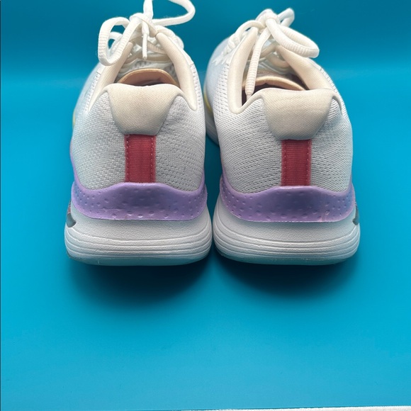 Skechers Air Cooled Arch Fit Sneakers, size 9, excellent condition - Picture 4 of 11